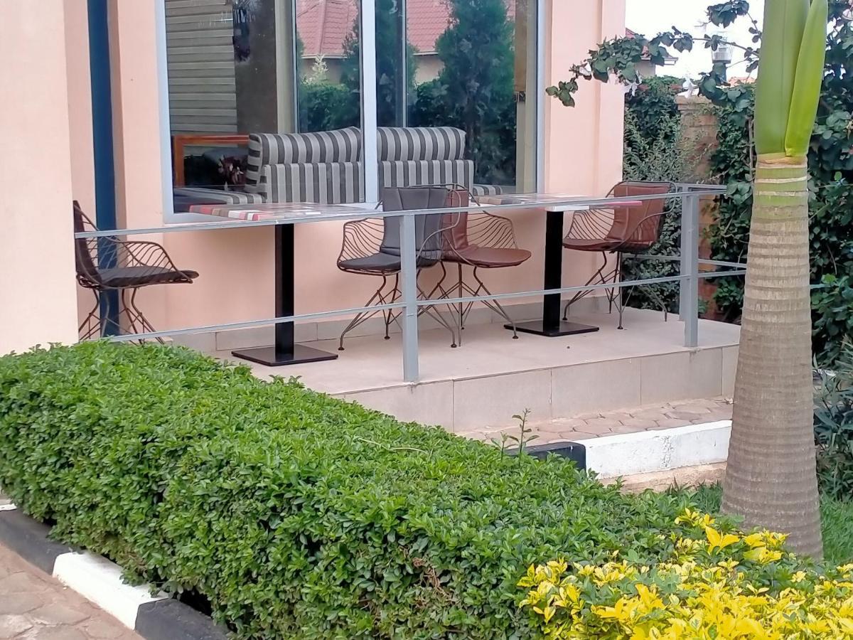 Ikaze B&B Kigali Eksteriør bilde